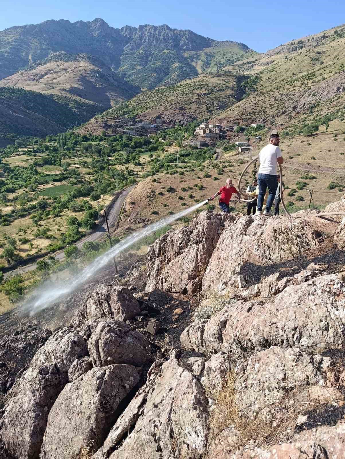 Siirt’te çıkan yangın ekiplerin müdahalesiyle söndürüldü