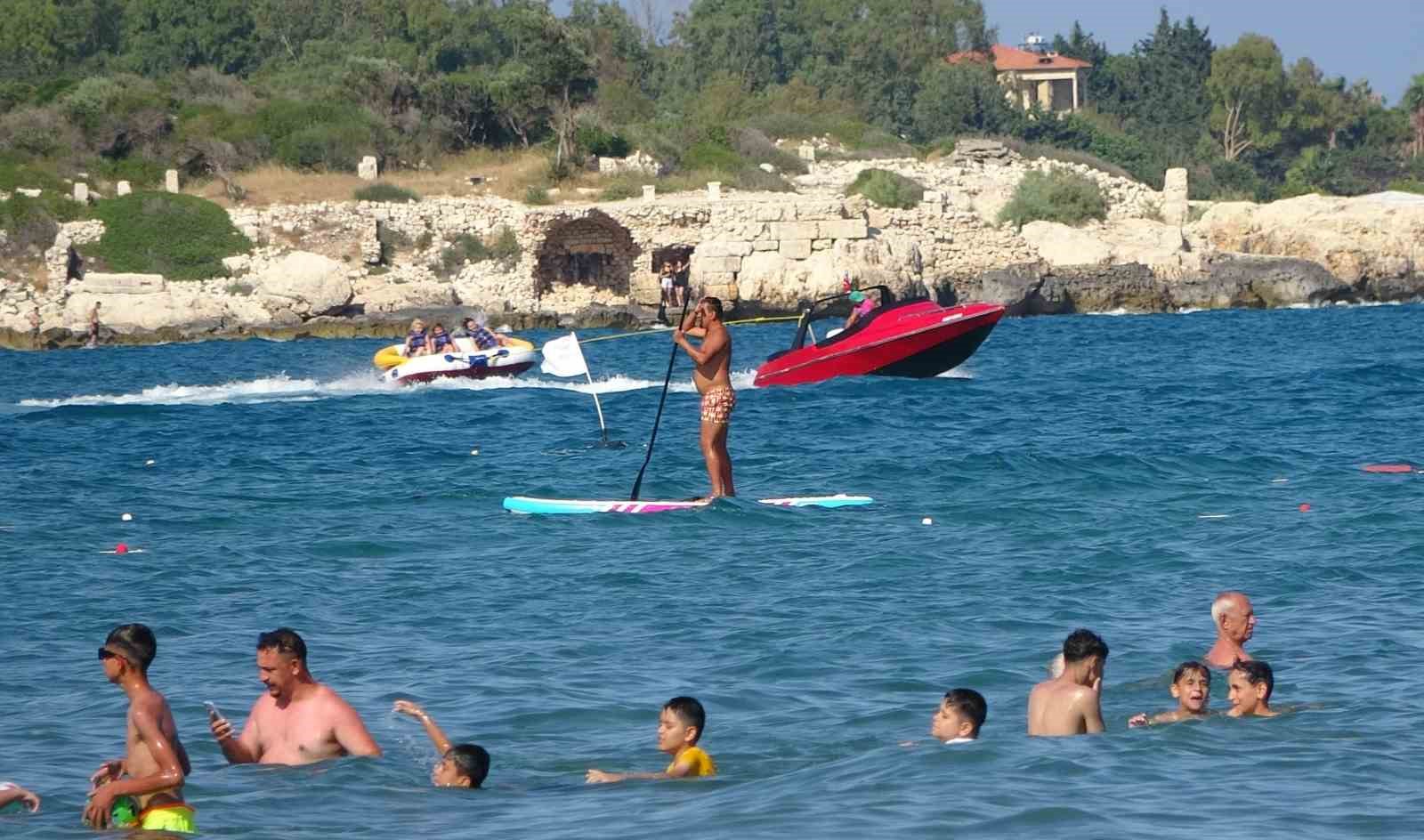 Sıcaklar geldi, okullar tatil olmadan sahillerde yoğunluk başladı