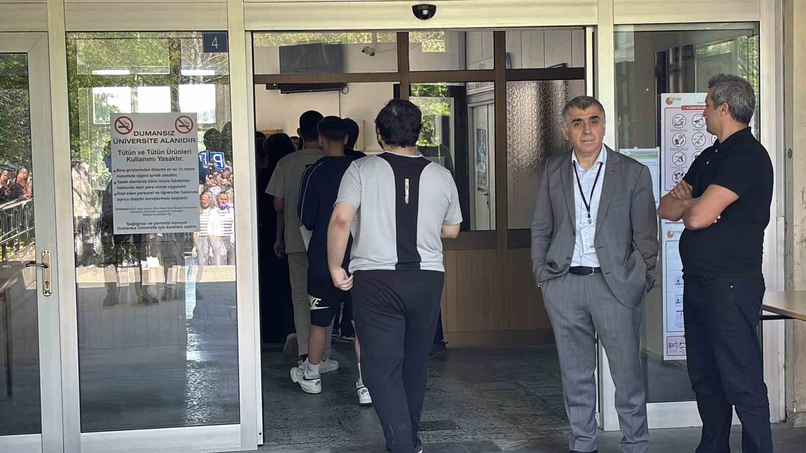 Bolu’da binlerce üniversite adayı AYT için ter döküyor