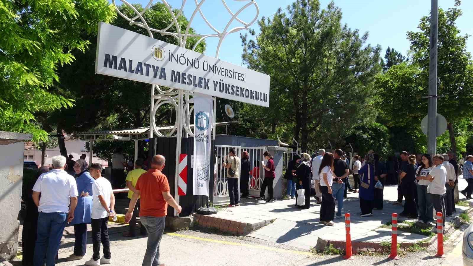 Malatya’da YKS heyecanı sürüyor