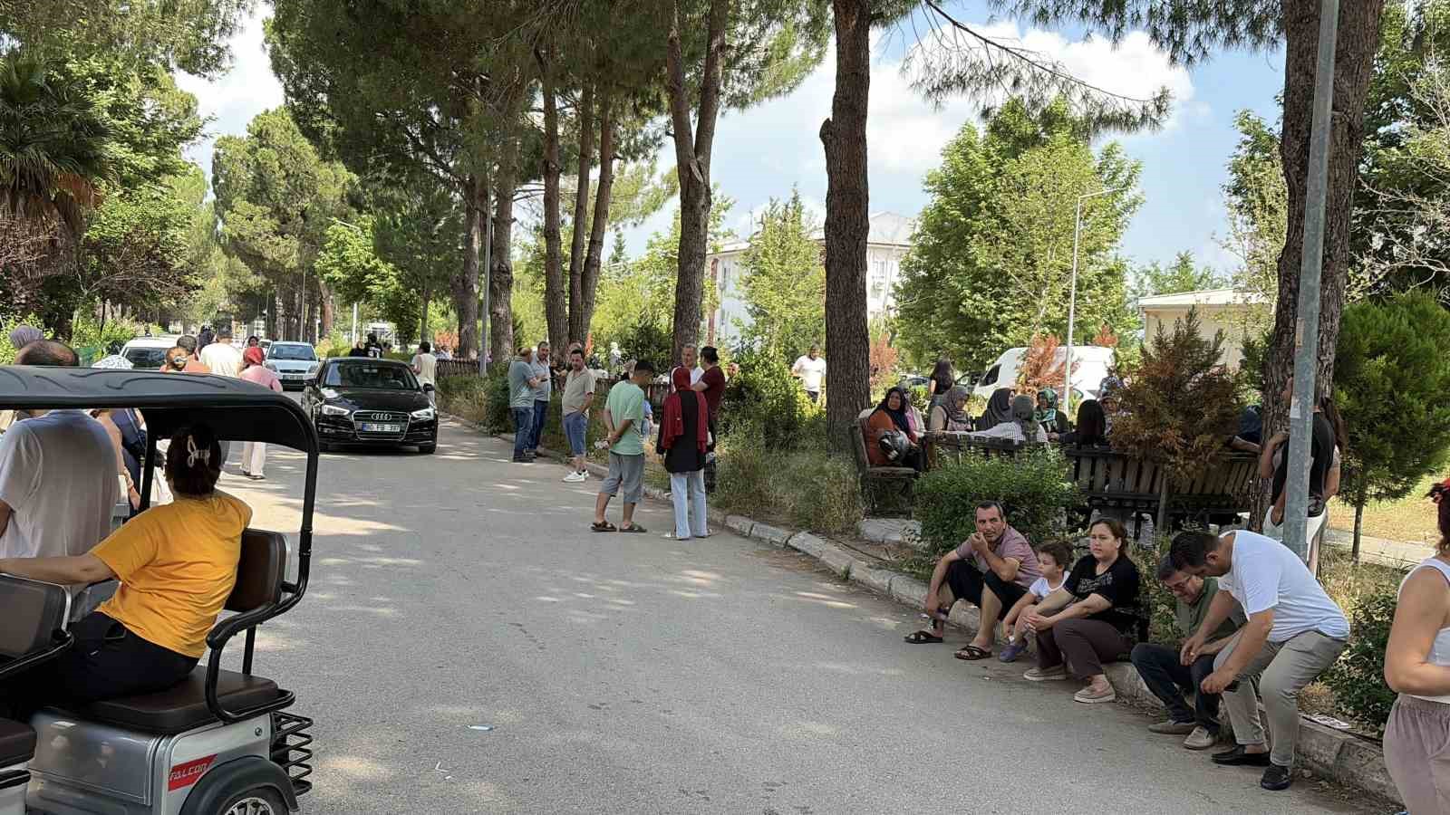 Osmaniye’de simitçi süreyi hatırlattı, son anda gelen aday içeri alınmadı