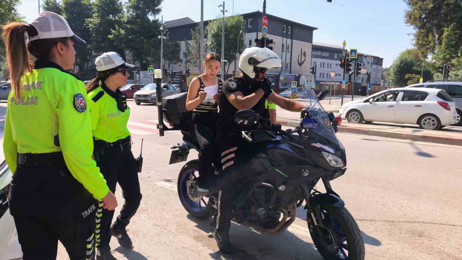 Sınava 1 dakika kala polis yetiştirdi