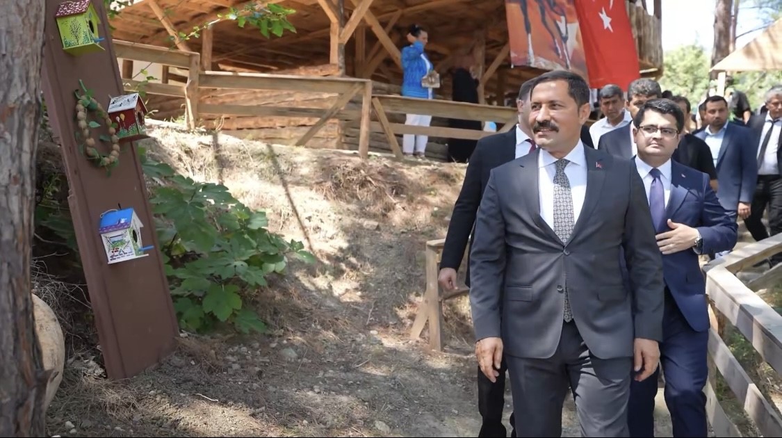 Arsuz’da  orman ve doğa okulu atölyelerinin açılışı gerçekleştirildi