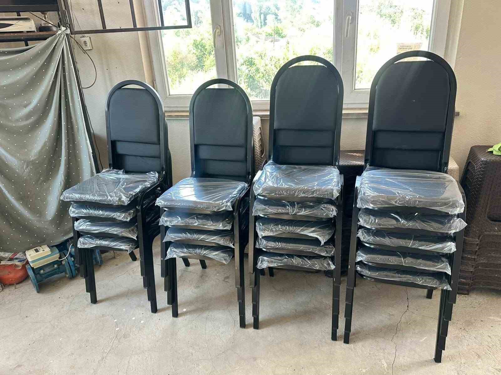 Bilecik’te sosyal alanlara masa ve sandalye desteği sağlandı