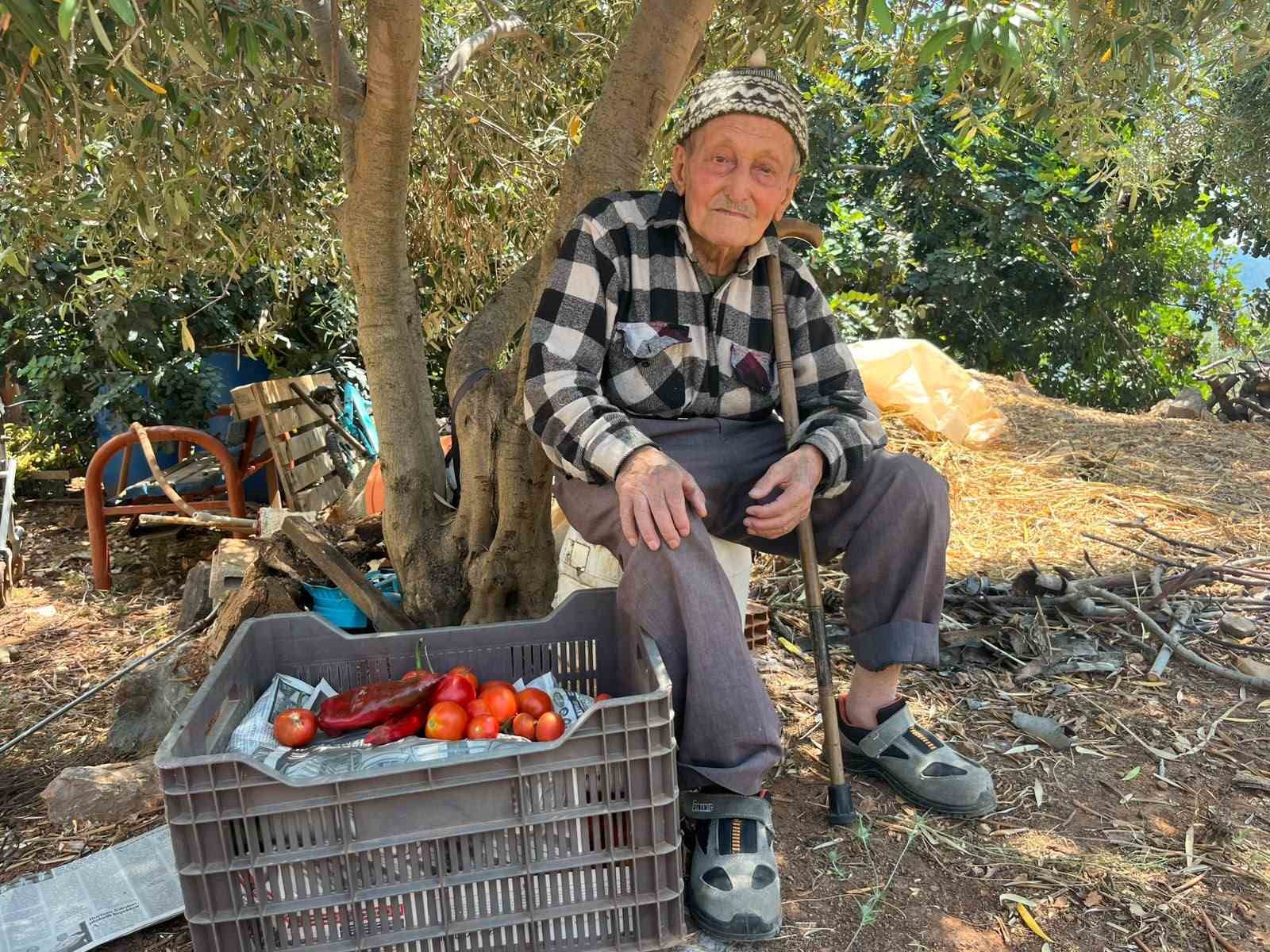 Üç evladını toprağa verdi, asırlık ömrünü doğayla iç içe sürdürdü