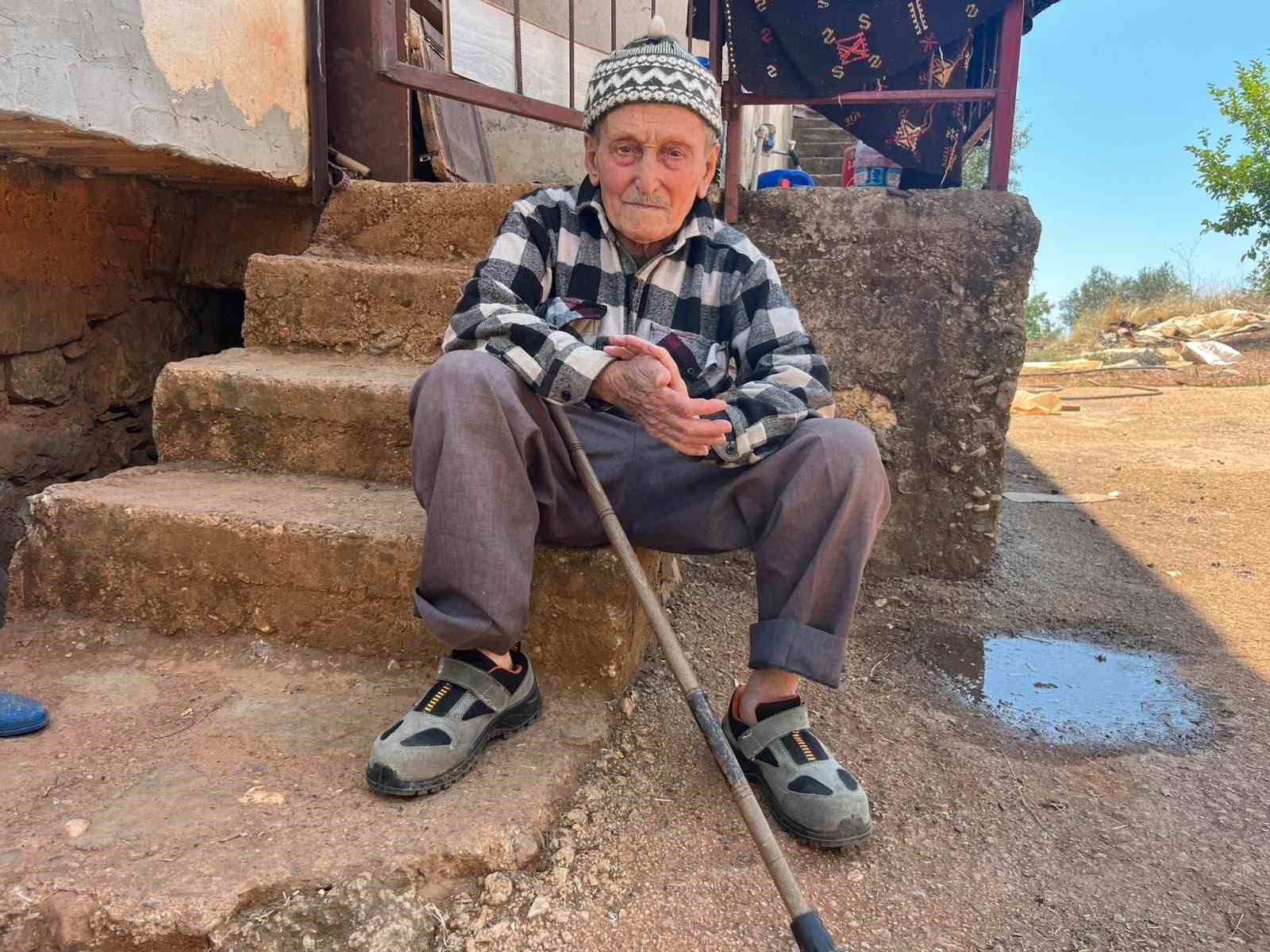 Üç evladını toprağa verdi, asırlık ömrünü doğayla iç içe sürdürdü
