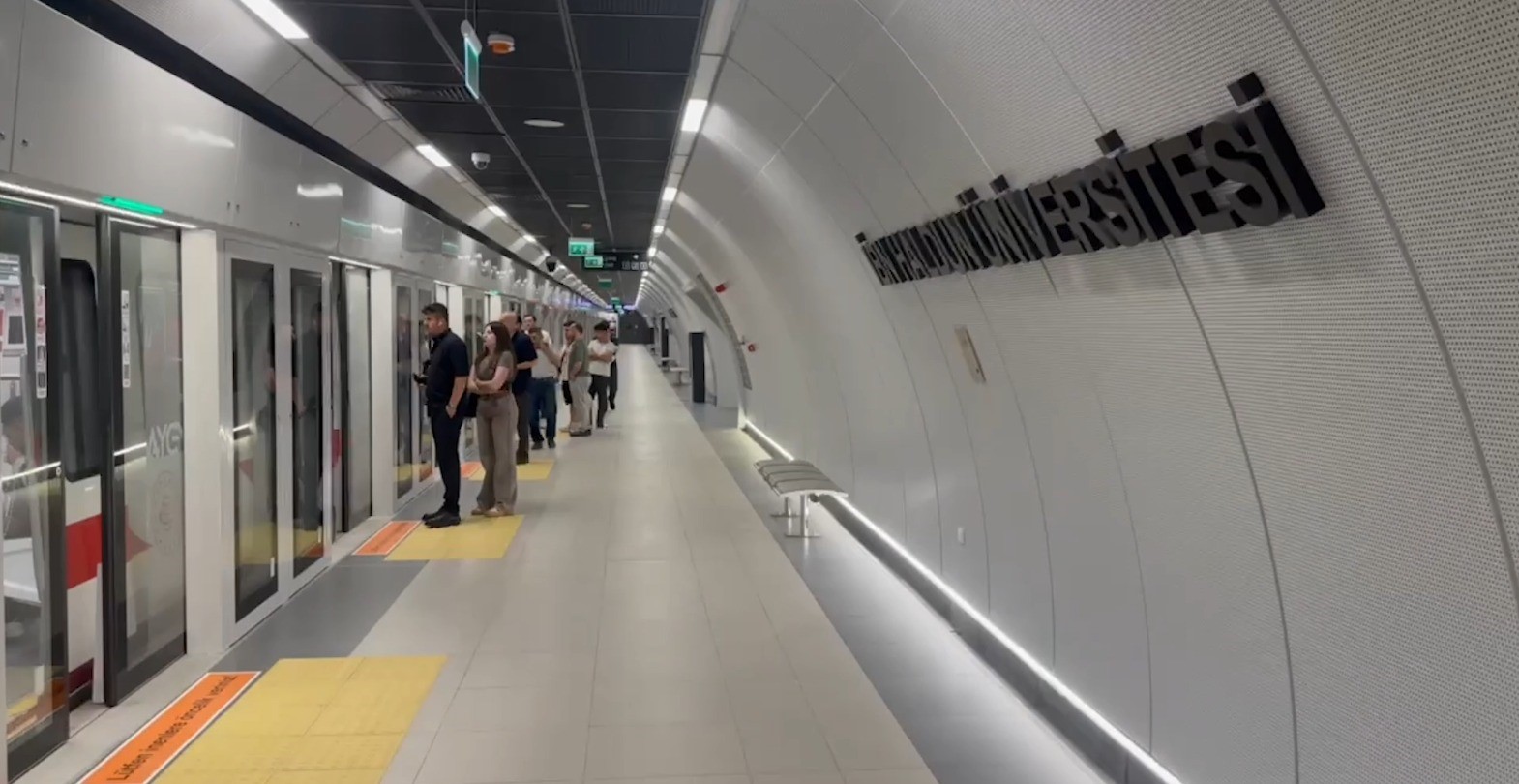 Türkiye’nin en yeni metro hattı ilk gününde 10 bin 21 yolcu taşıdı