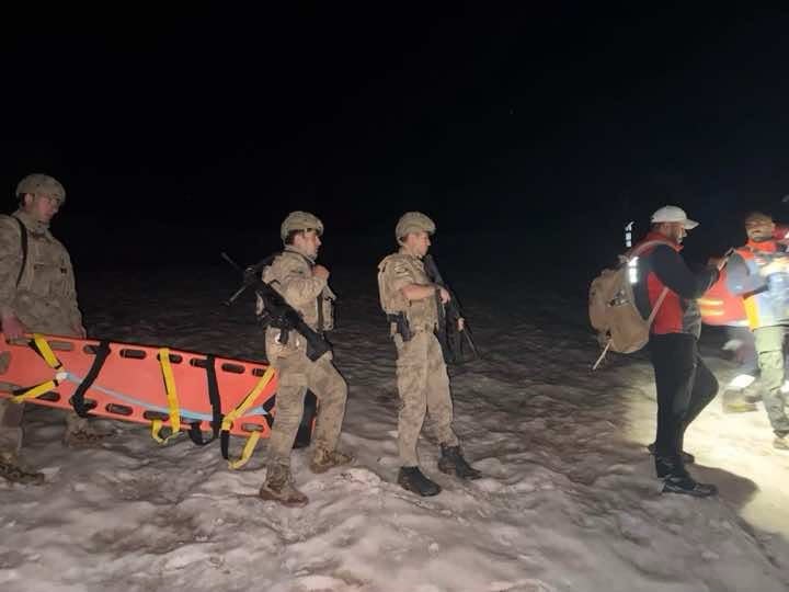 Tunceli’de mantar toplarken kaybolan 3 şahıs bulundu