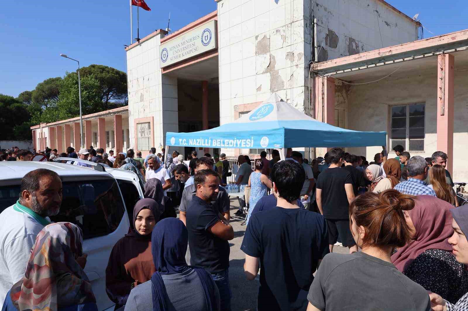 Nazilli Belediyesi’nden YKS adaylarına ve ailelerine destek