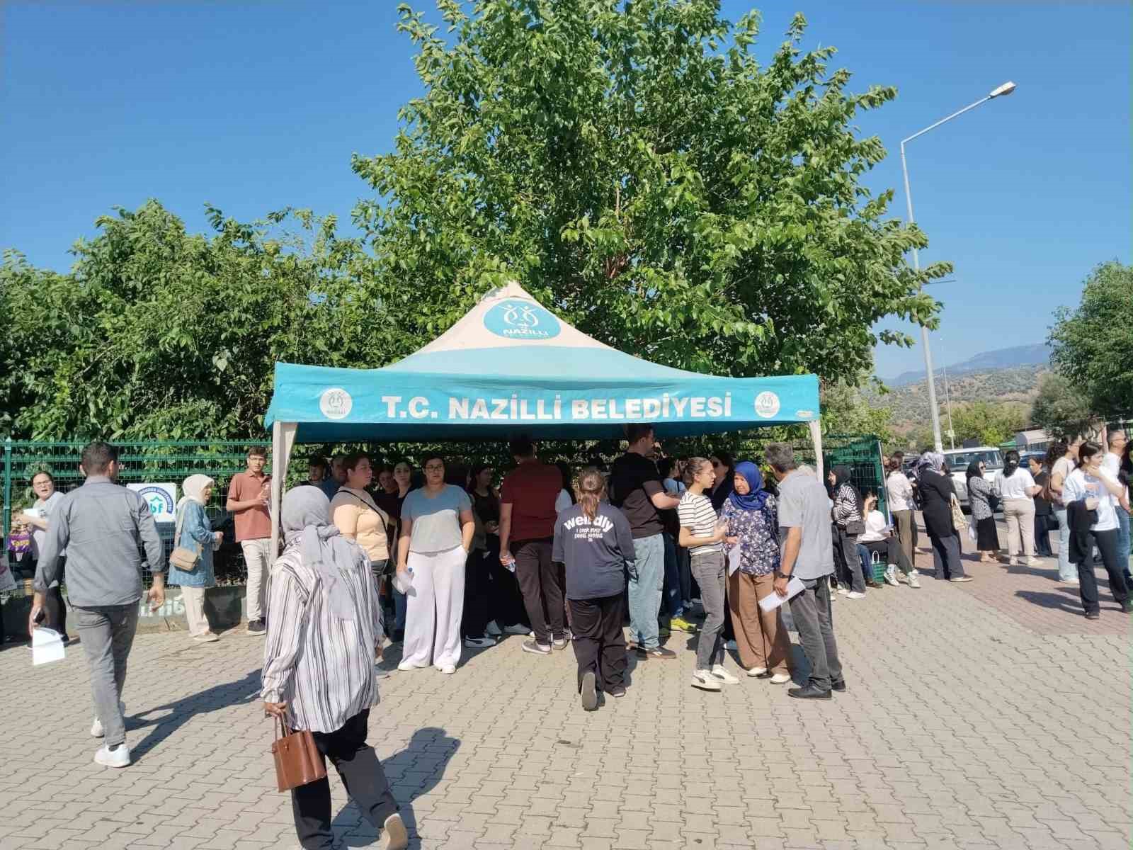 Nazilli Belediyesi’nden YKS adaylarına ve ailelerine destek