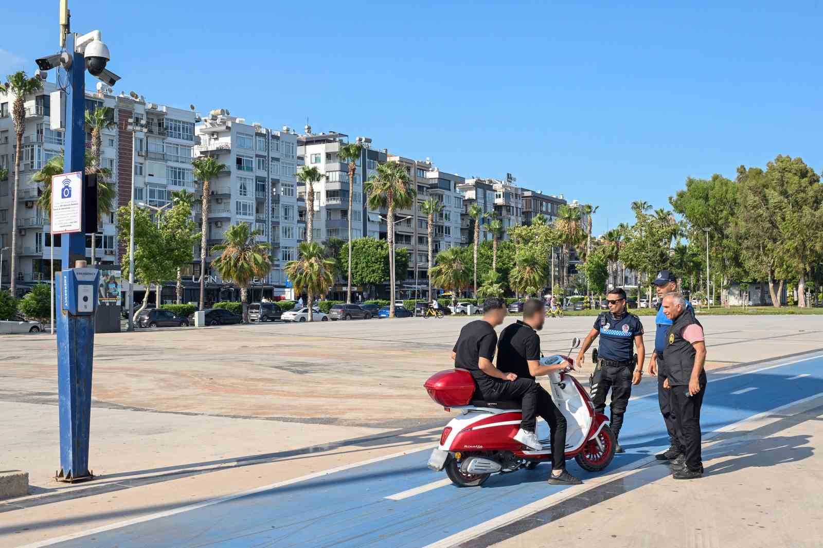 Mersin sahilinde EDS dönemi: 3 bin sürücüye ceza