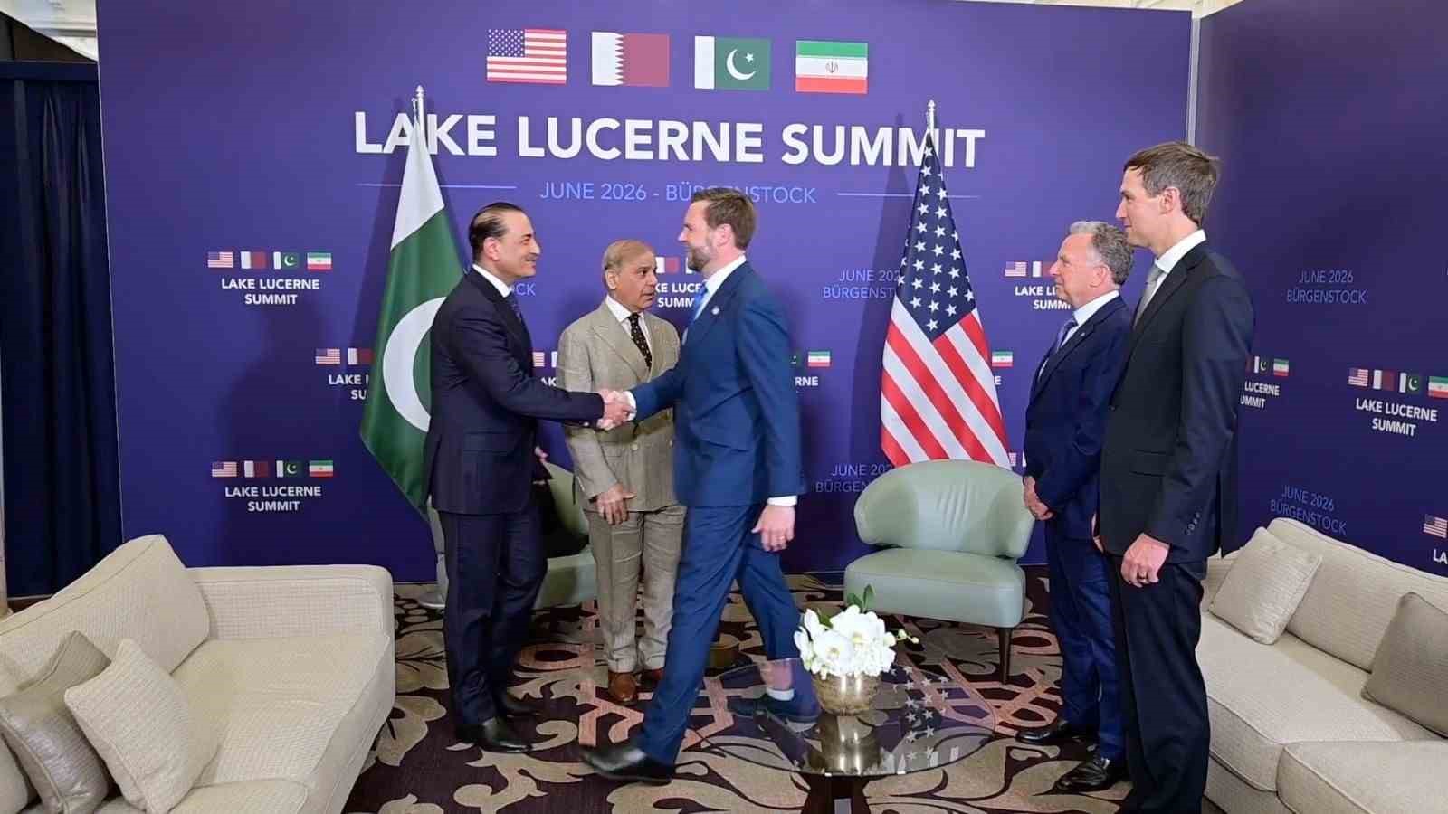 Pakistan Başbakanı Şerif, ABD heyetiyle bir araya geldi