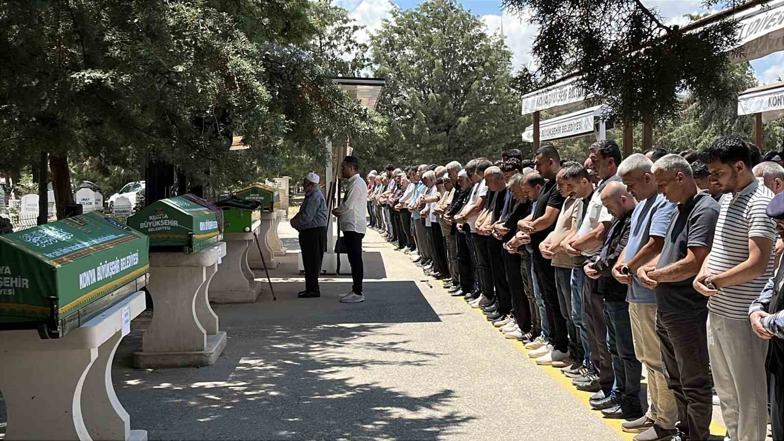 Isparta’daki kazada hayatını kaybeden Keziban Baysal son yolculuğuna uğurlandı