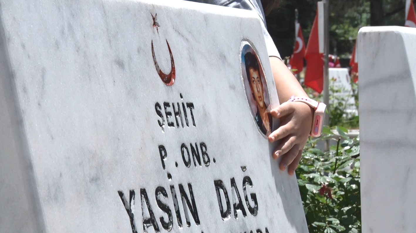 Şehit babalarının buruk Babalar Günü: "O bize gelemiyor, biz ona geldik"