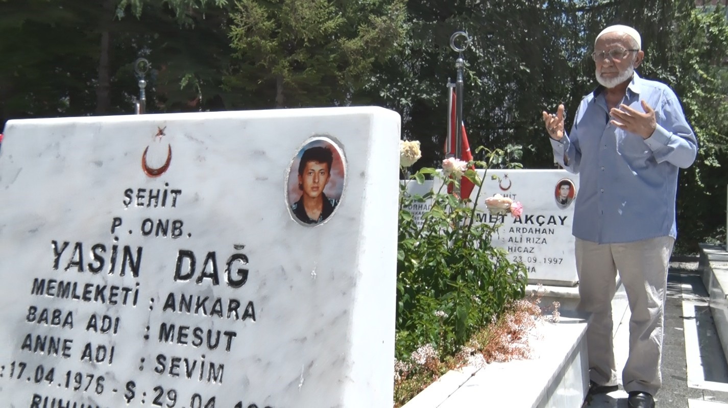 Şehit babalarının buruk Babalar Günü: "O bize gelemiyor, biz ona geldik"