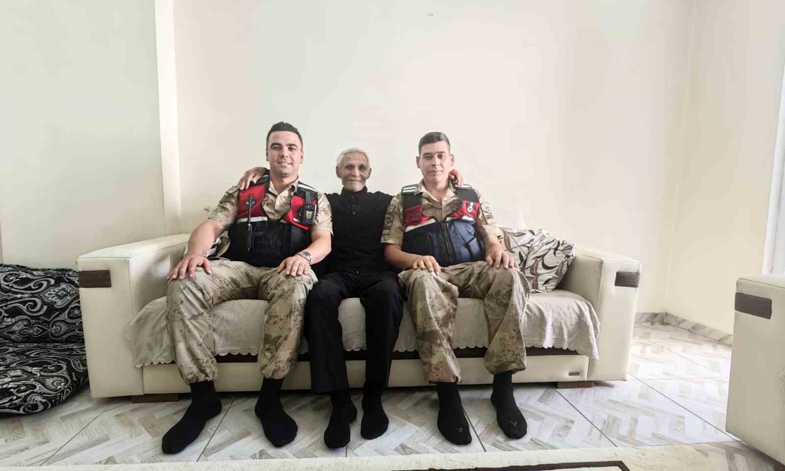 Sason’da şehit babalarına Babalar Günü ziyareti