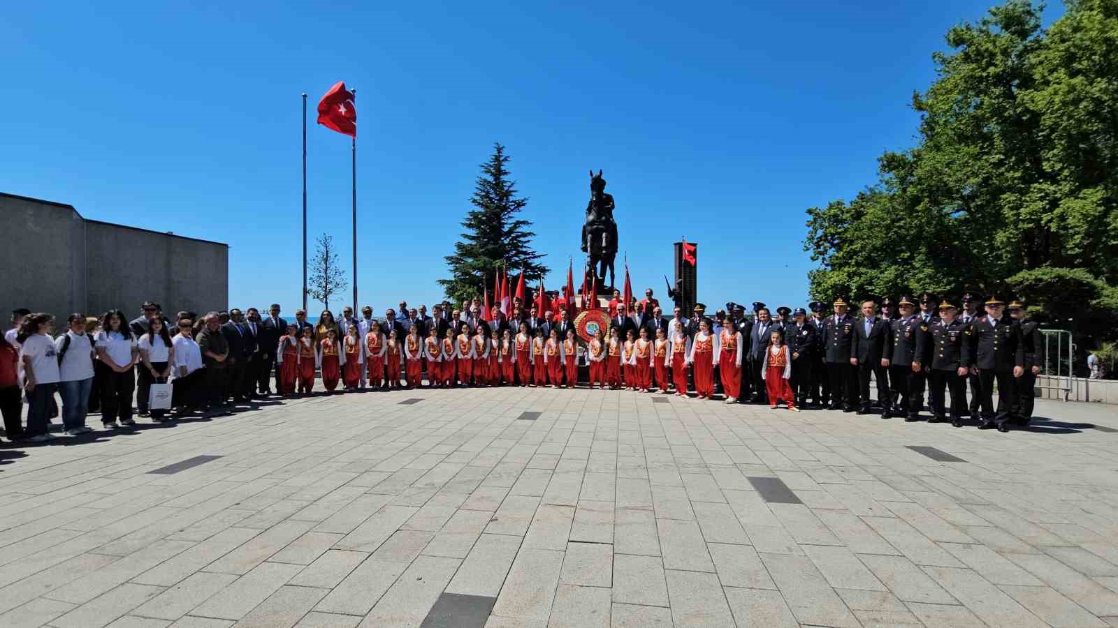 Zonguldak’ın düşman işgalinden kurtuluşunun 105’inci yılı törenlerle kutlandı
