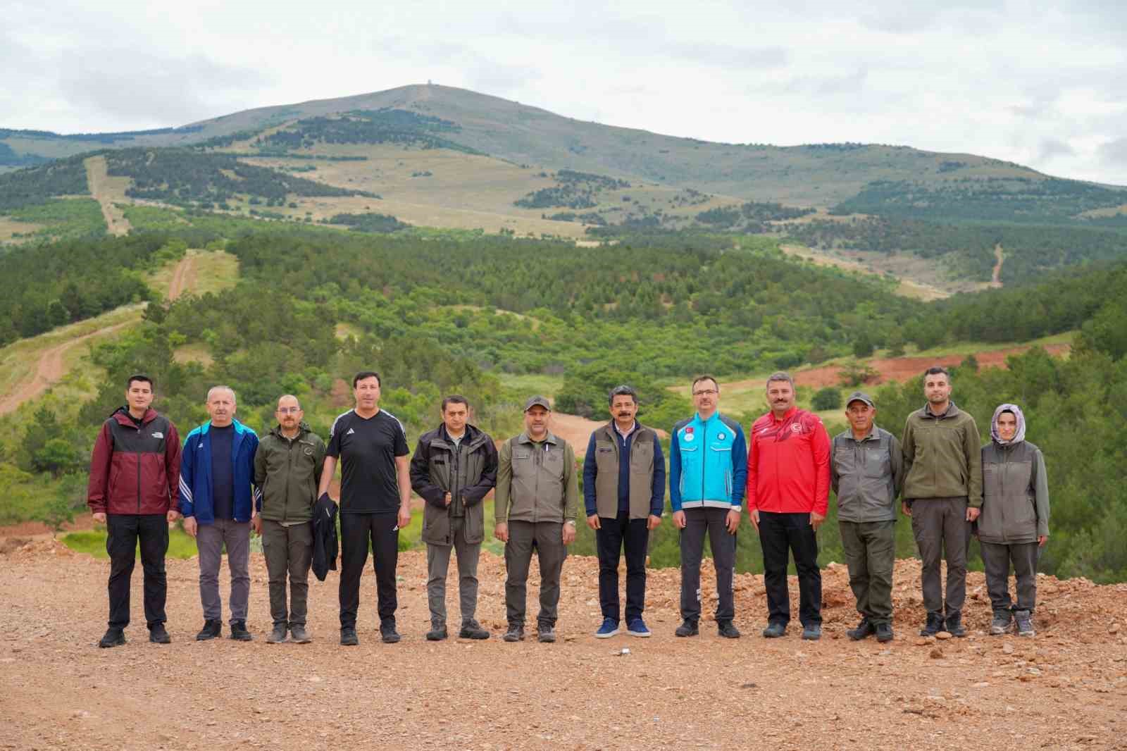 Kırşehir’de doğaya 900 kınalı keklik salındı