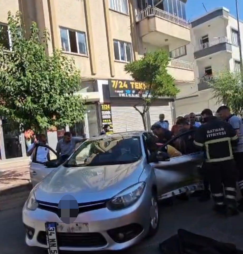 Batman’da otomobil ile hafif ticari araç çarpıştı: 1 yaralı