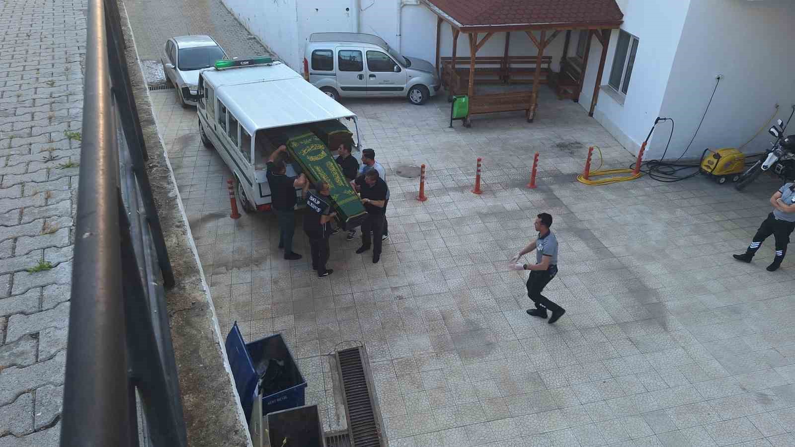 Çorum’da kamyonla çarpışan motosikletin sürücüsü hayatını kaybetti