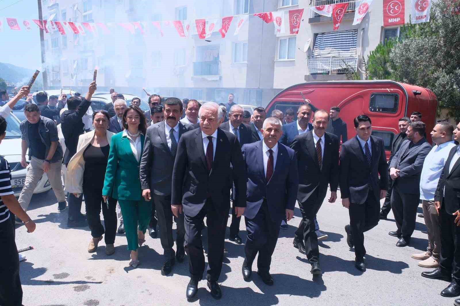 MHP’li Şahin: "Ya silahlar gömülecek ya da silahlarıyla gömülecekler"