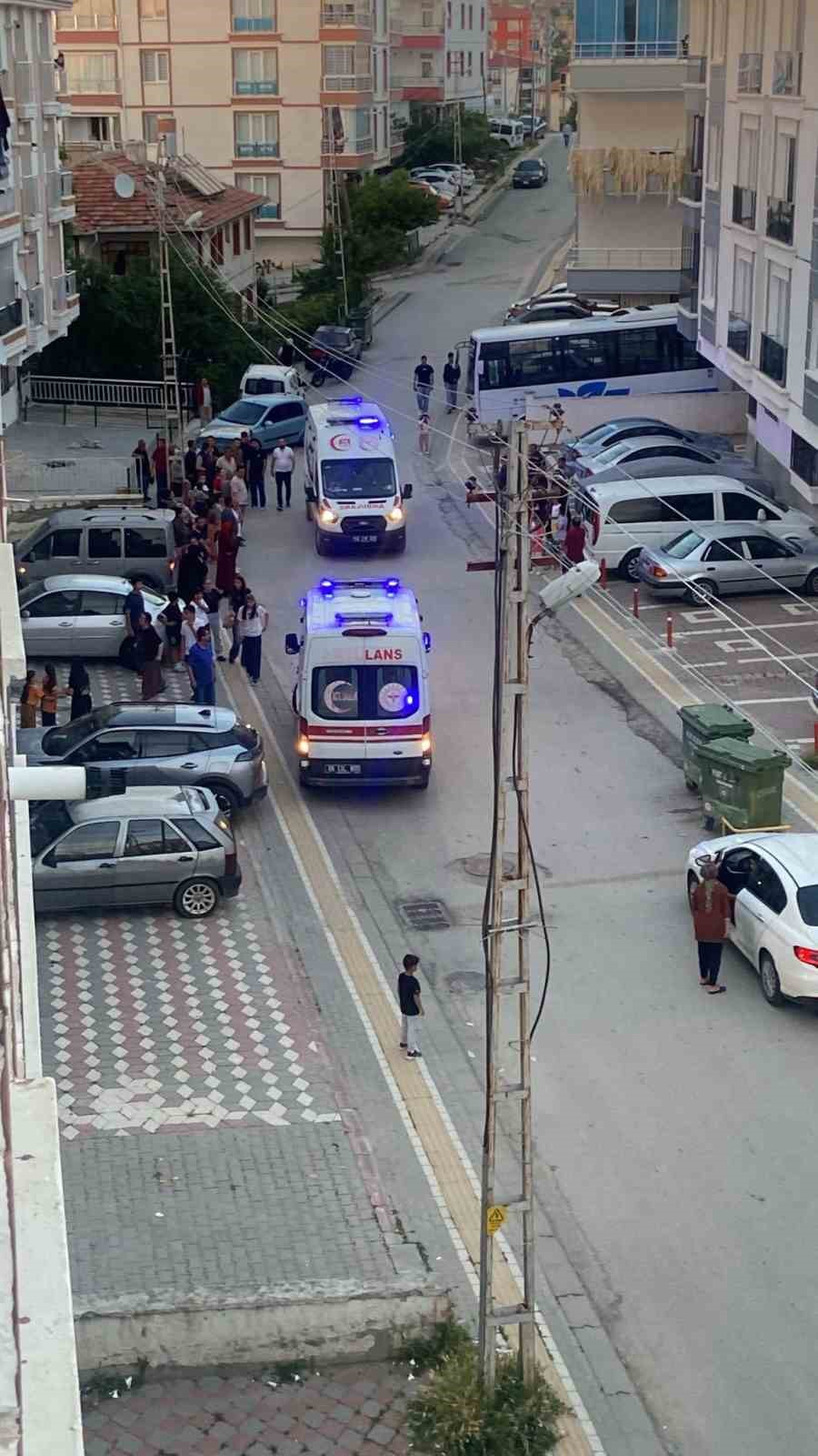 Balkondan düşen 1 yaşındaki çocuk ağır yaralandı