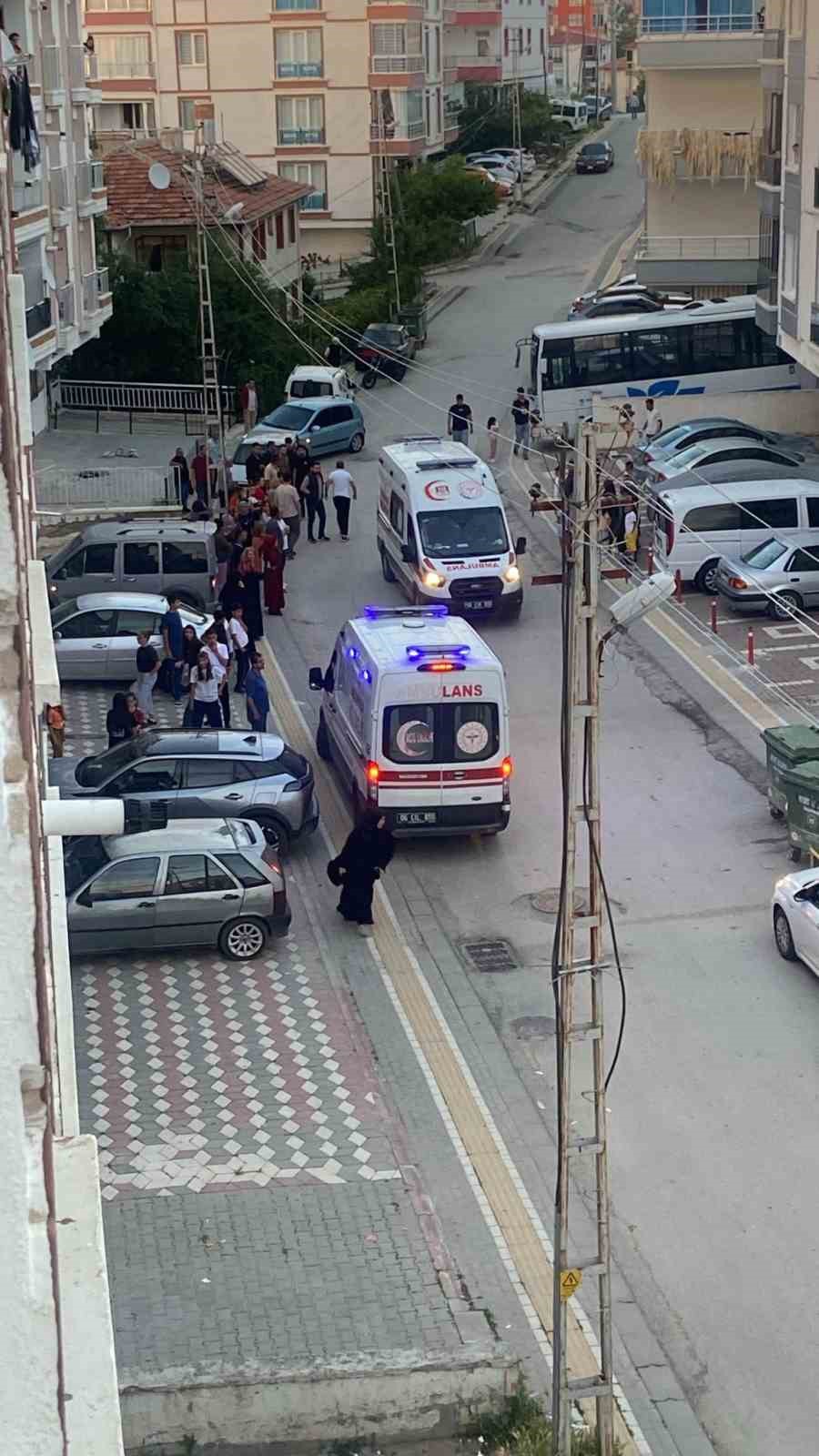 Balkondan düşen 1 yaşındaki çocuk ağır yaralandı