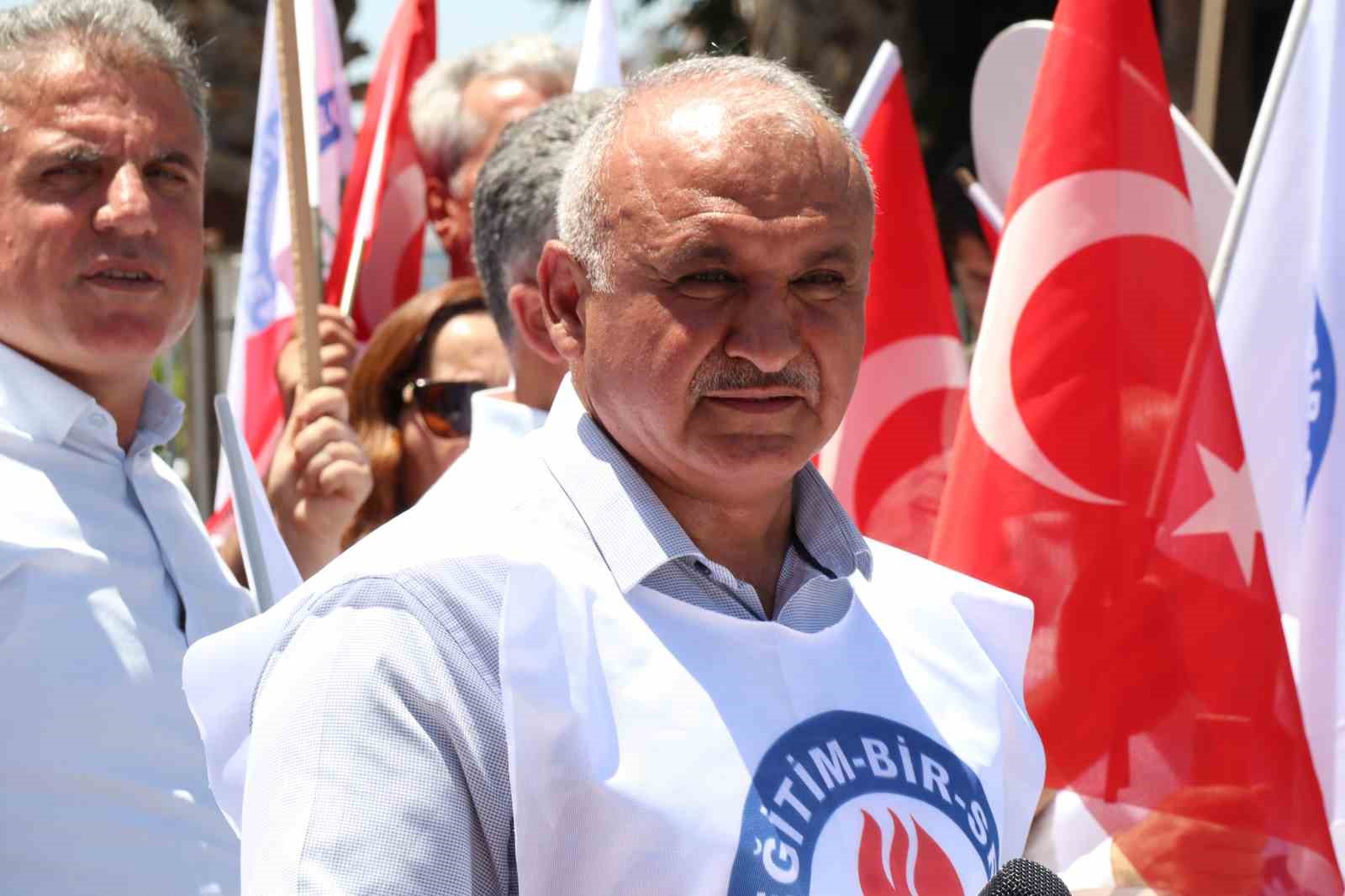 Eğitim Bir-Sen’den 