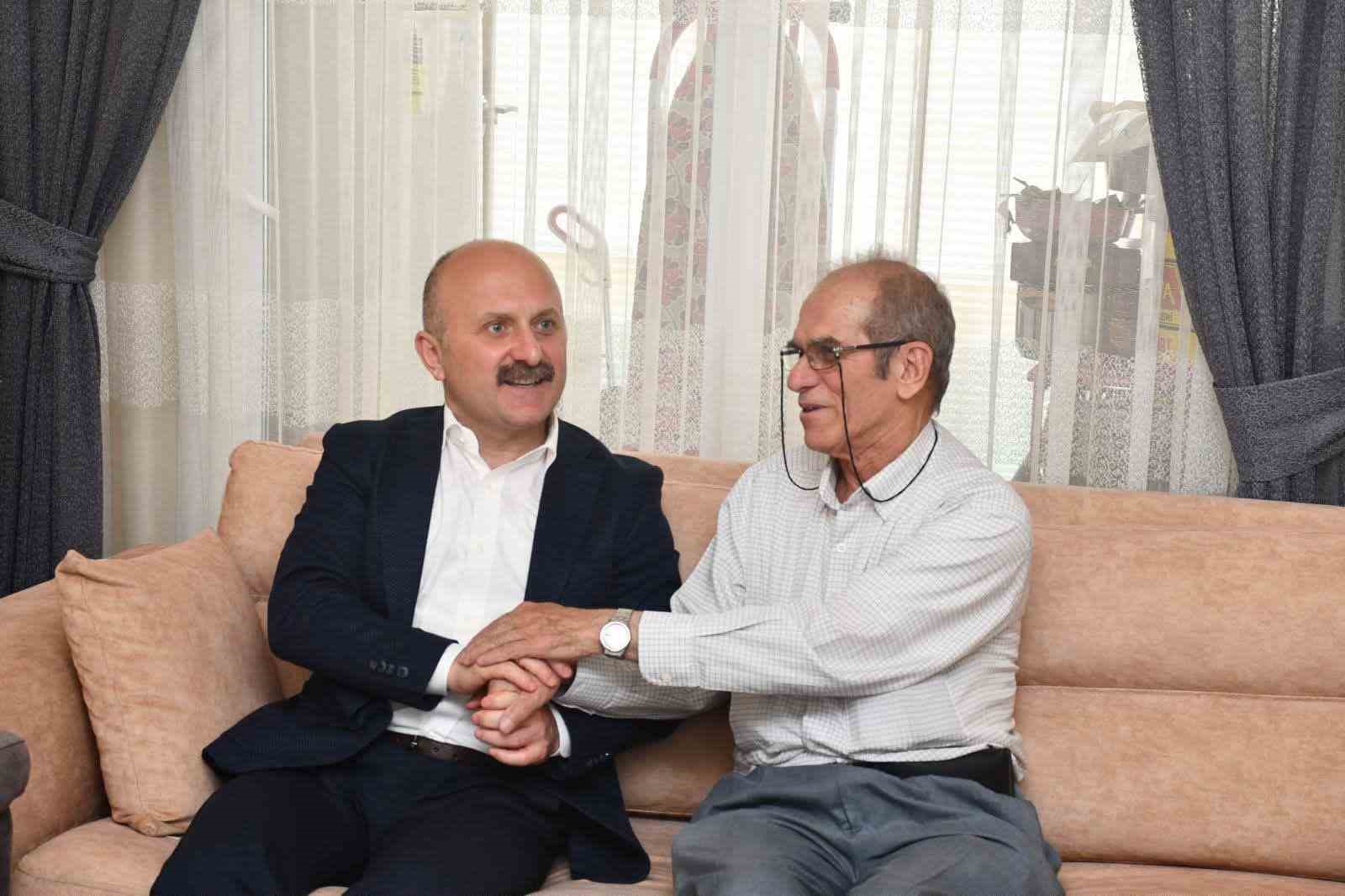 Babalar Günü’nde huzurevi sakinleri ve şehit babası unutulmadı