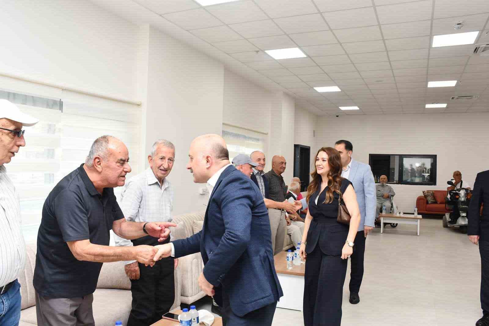 Babalar Günü’nde huzurevi sakinleri ve şehit babası unutulmadı