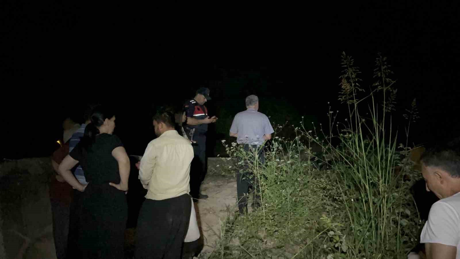 Sulama kanalına düşen keçisini kurtarmaya çalışırken hayatını kaybetti