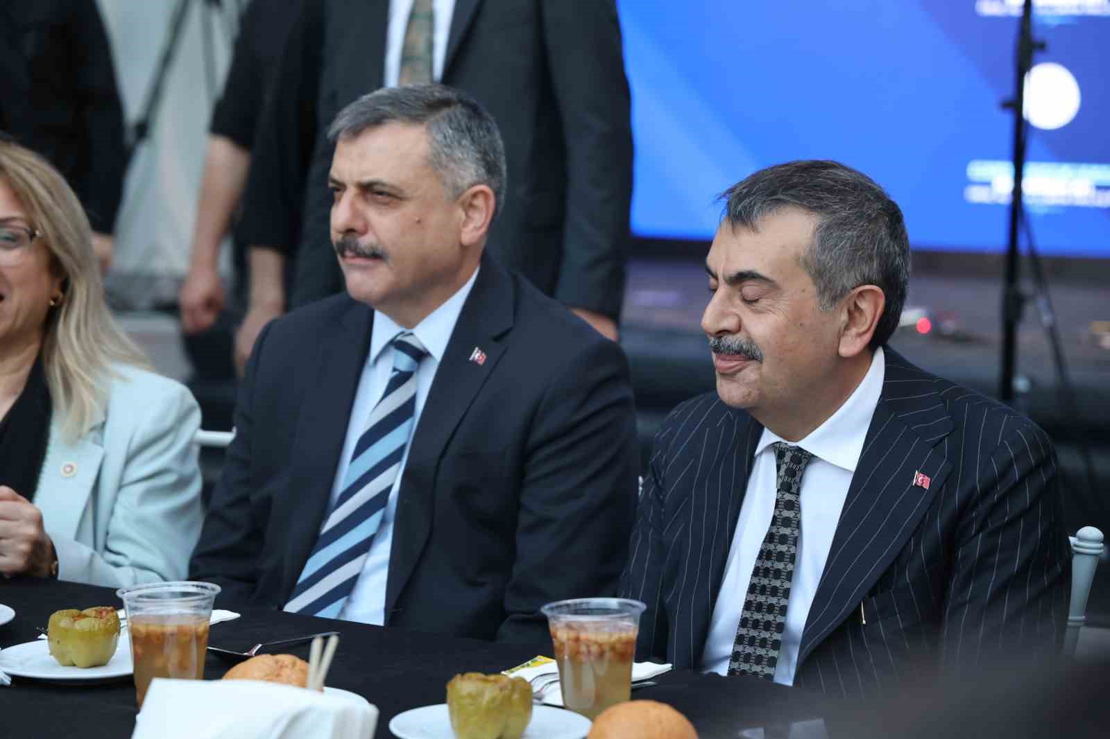 İçişleri Bakanı Çiftçi: "Bu vatan Alevisiyle, Sünnisiyle, Türküyle, Kürdüyle, Çerkeziyle büyük bir milletin ortak yurdudur"