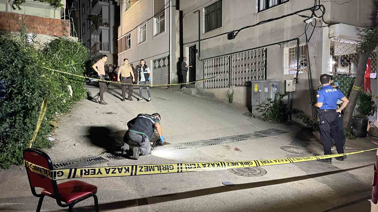 Kahve masasında başlayan tartışma kanlı bitti: 2 yaralı
