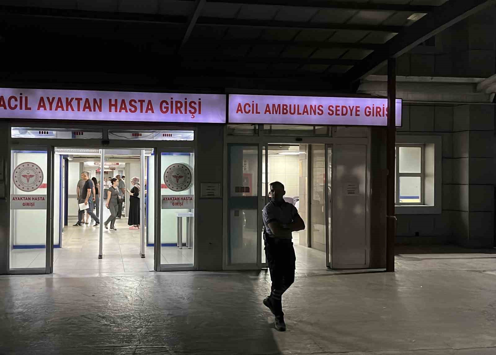 Kahve masasında başlayan tartışma kanlı bitti: 2 yaralı