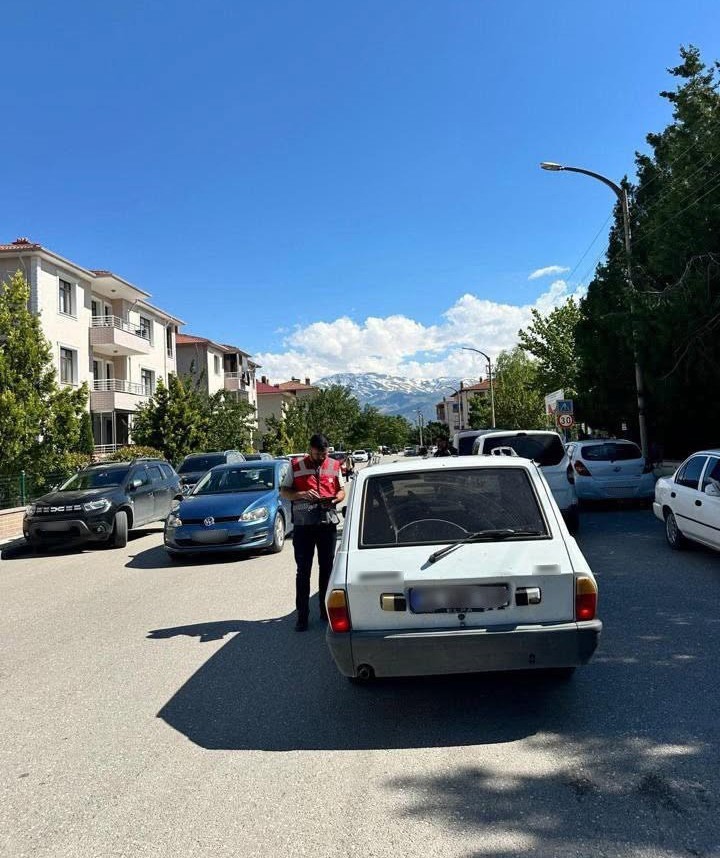 Erzincan’da okul çevrelerinde güvenlik uygulaması gerçekleştirildi