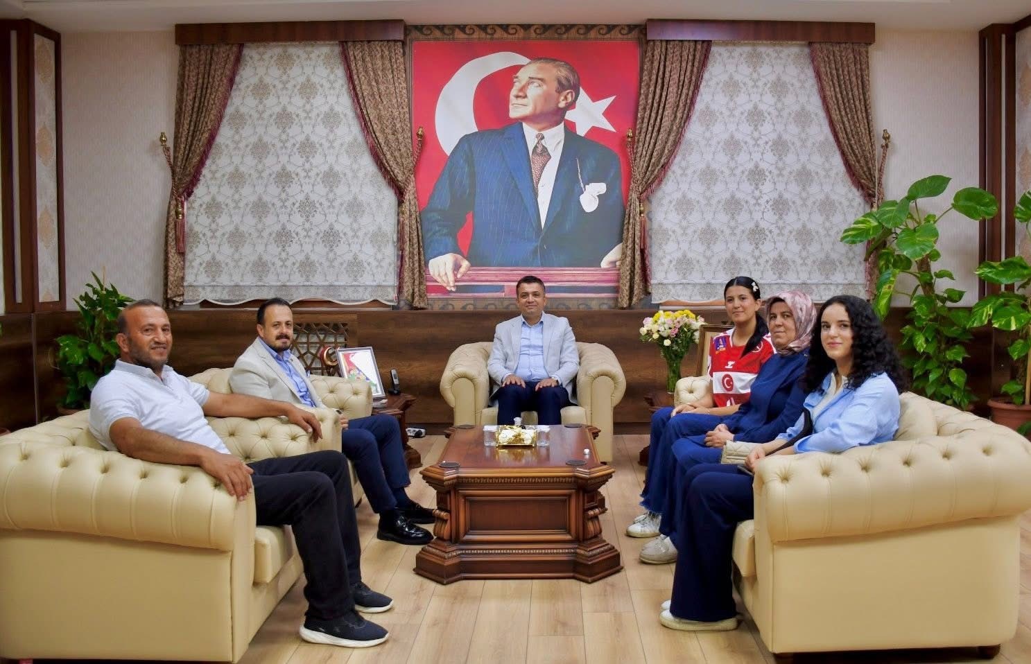 Dörtyollu Sena, hentbol milli takımında memleketini temsil edecek