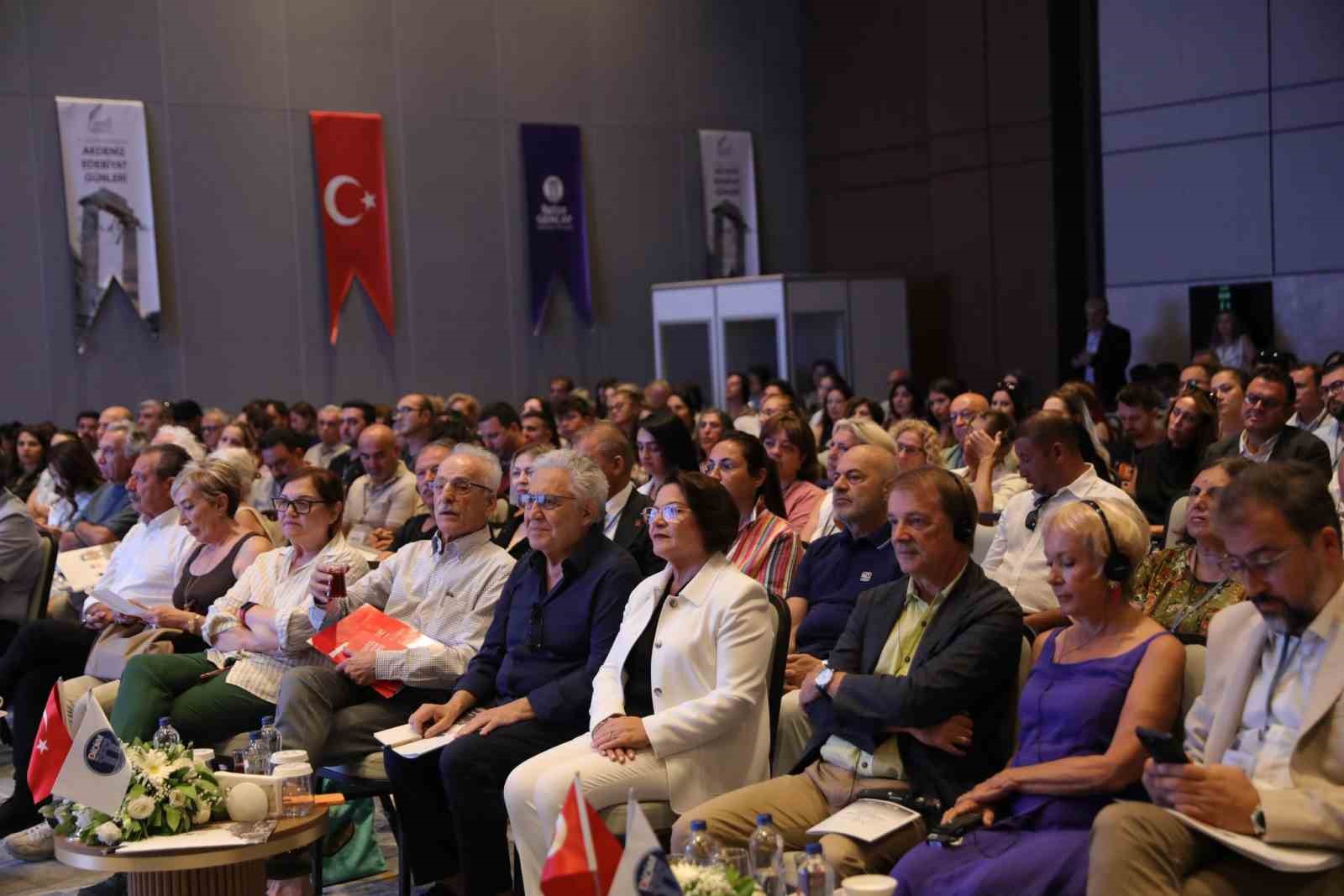 Didim’de 5. Uluslararası Akdeniz Edebiyat Günleri sona erdi