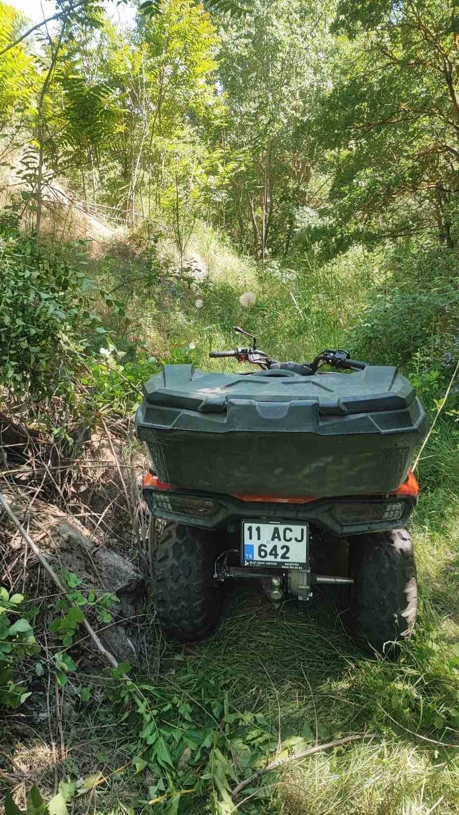 Bilecik’te ATV dere yatağına uçtu: 3 yaralı