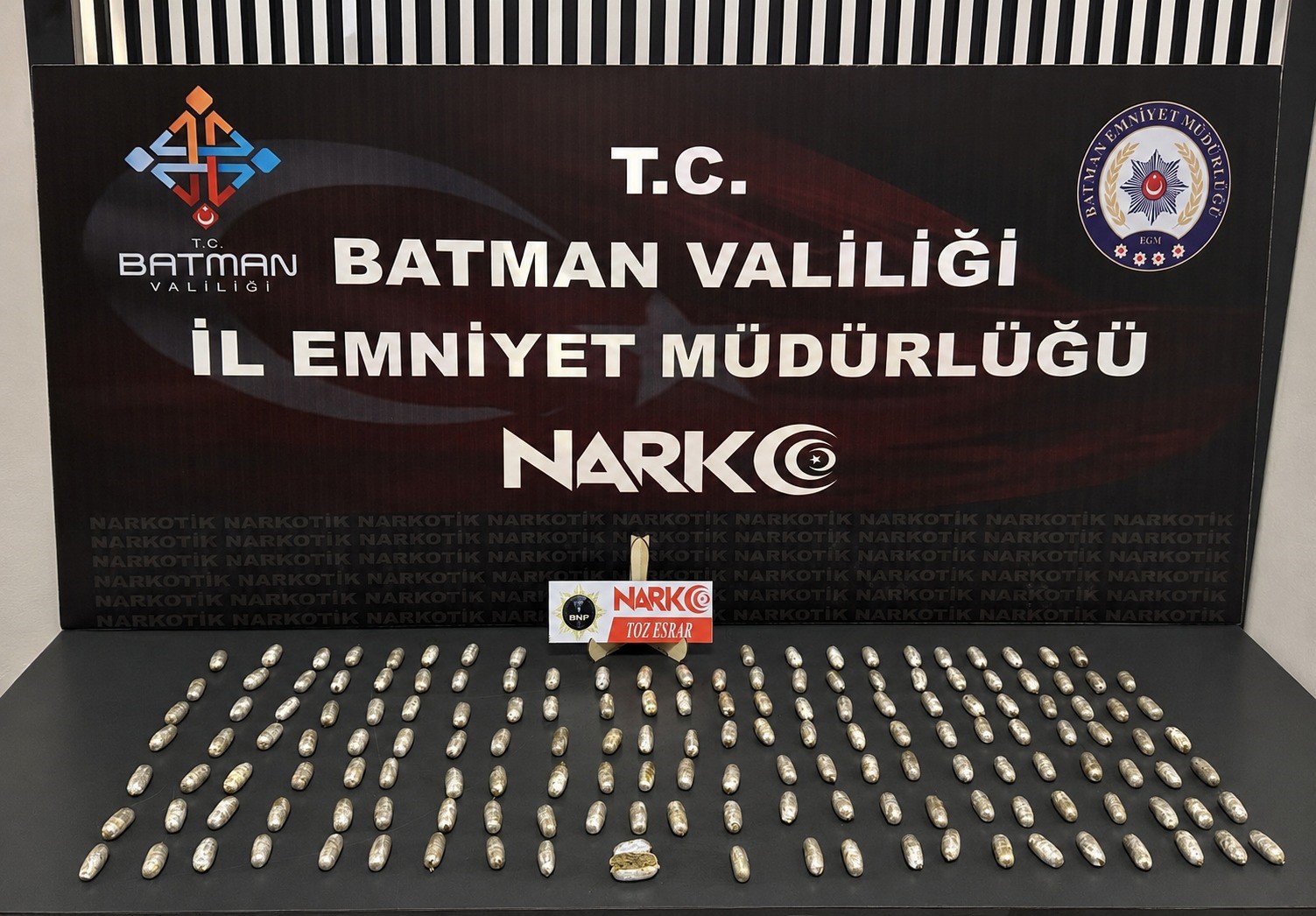 Batman’da inanılmaz olay: 4 yolcunun midesinden 353 parça halinde 2  kilo 700 gram uyuşturucu çıktı