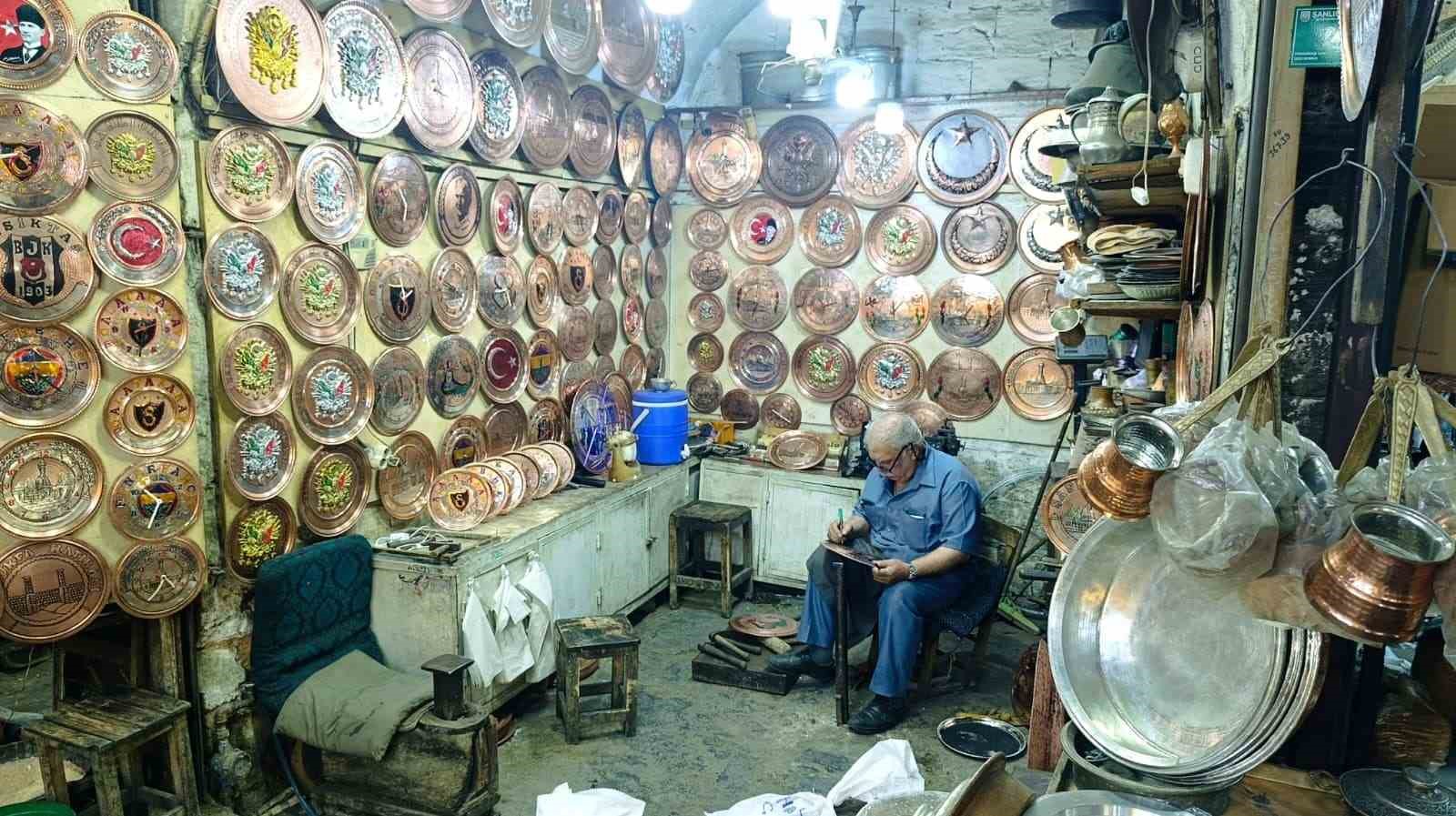 Şanlıurfa’da kaybolmaya yüz tutan bakırcılık mesleği yeniden canlandı