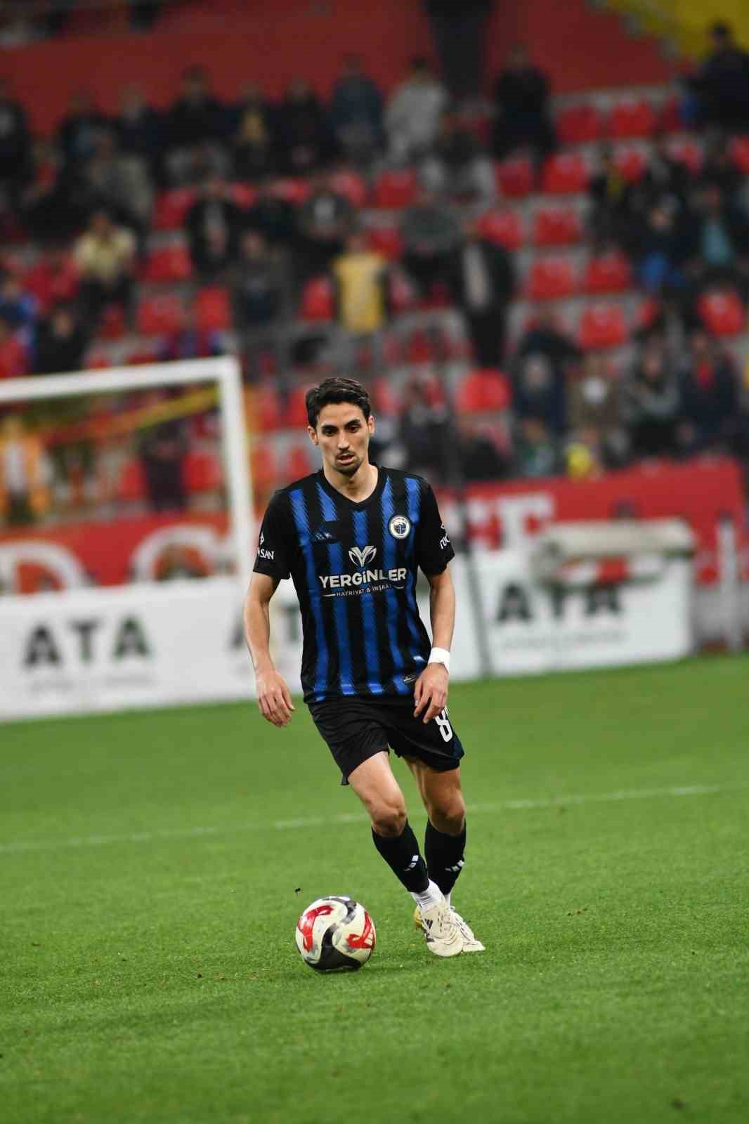 Erciyes 38 FSK iç transferde 8 oyuncusu ile yeniden anlaştı