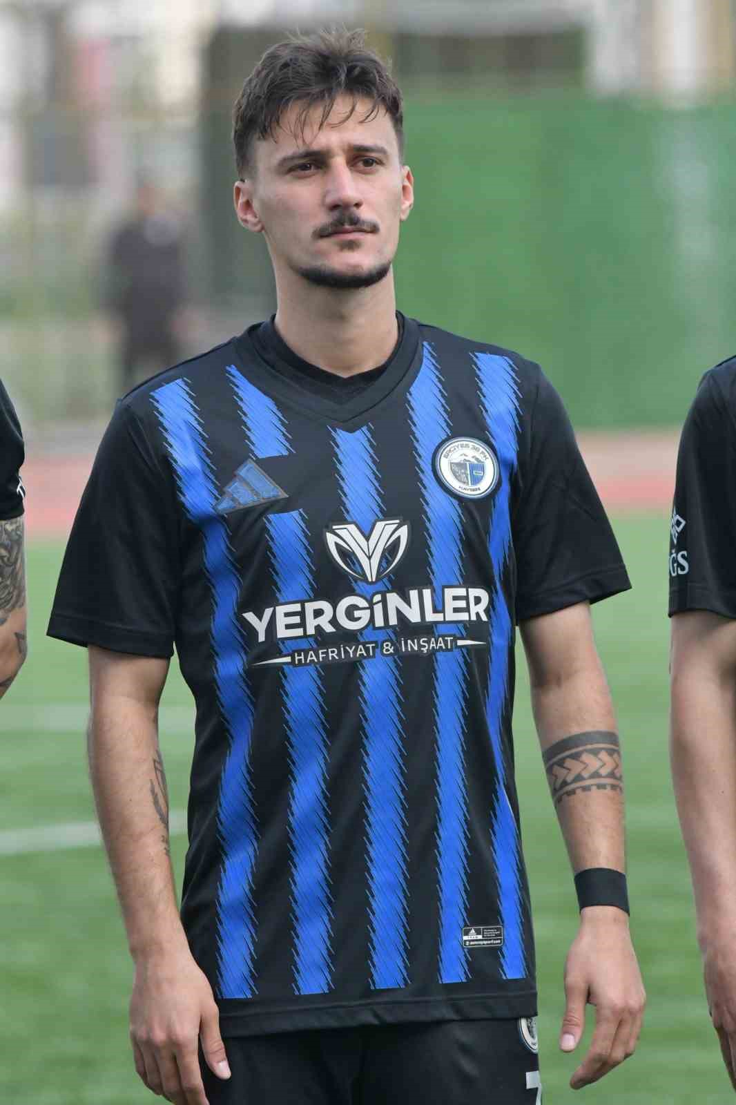Erciyes 38 FSK iç transferde 8 oyuncusu ile yeniden anlaştı