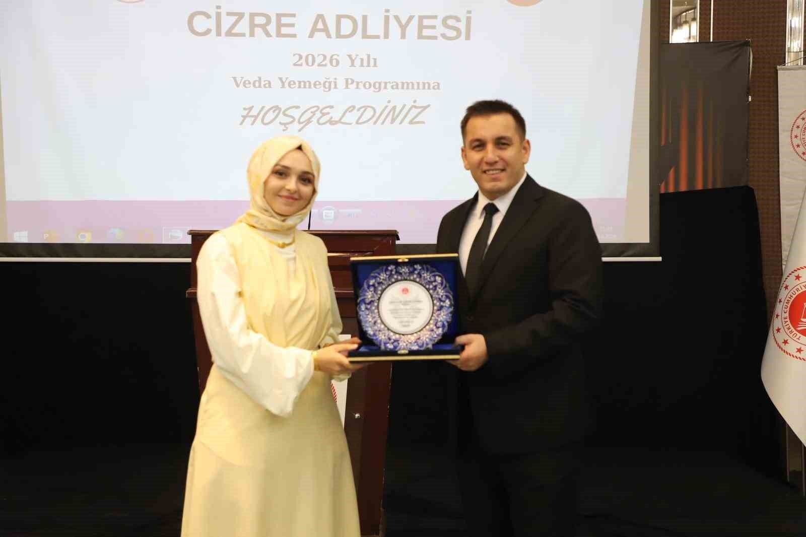 Cizre’de tayini çıkan hakim ve savcılar onuruna veda gecesi düzenlendi