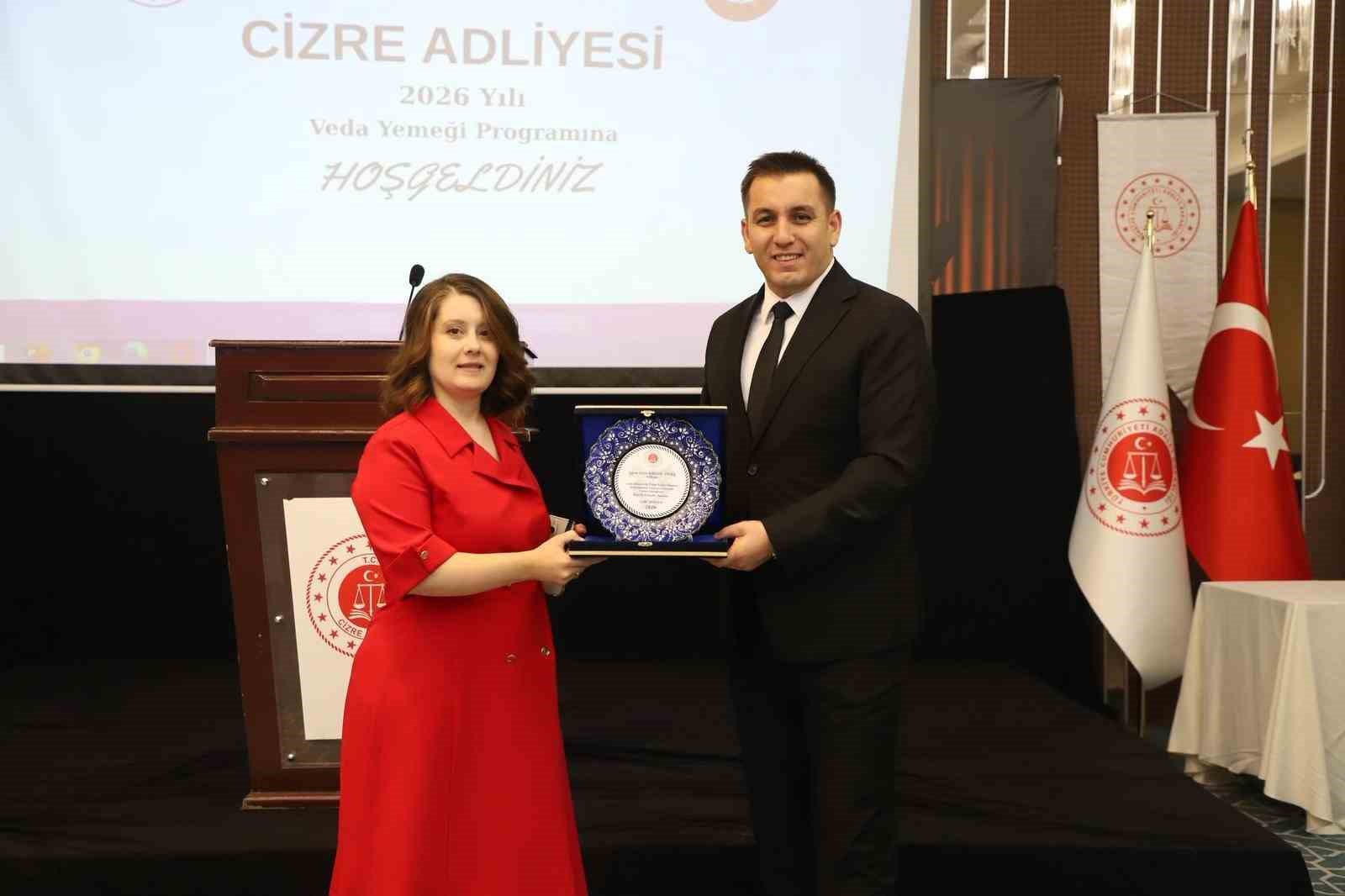 Cizre’de tayini çıkan hakim ve savcılar onuruna veda gecesi düzenlendi