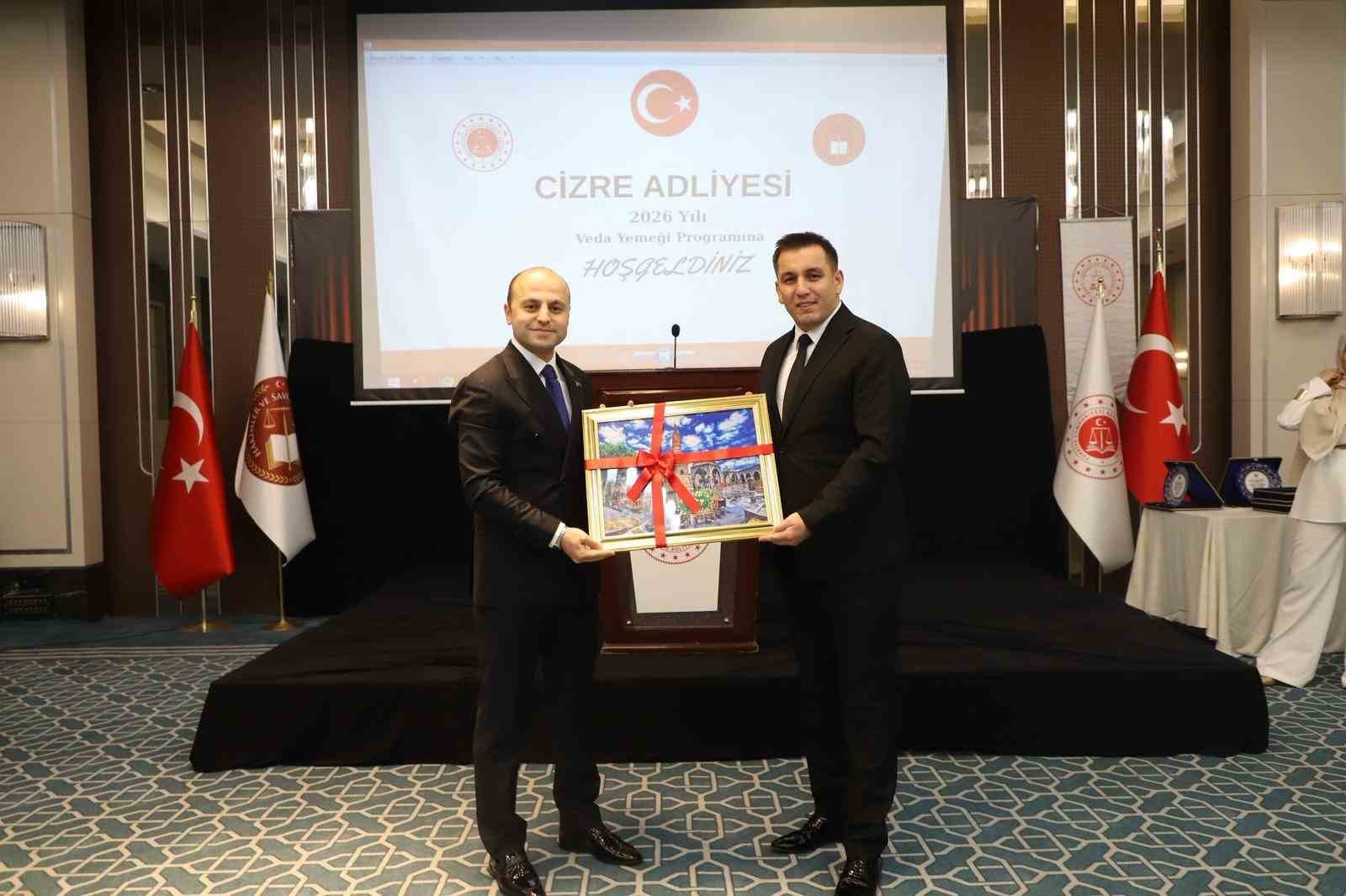 Cizre’de tayini çıkan hakim ve savcılar onuruna veda gecesi düzenlendi