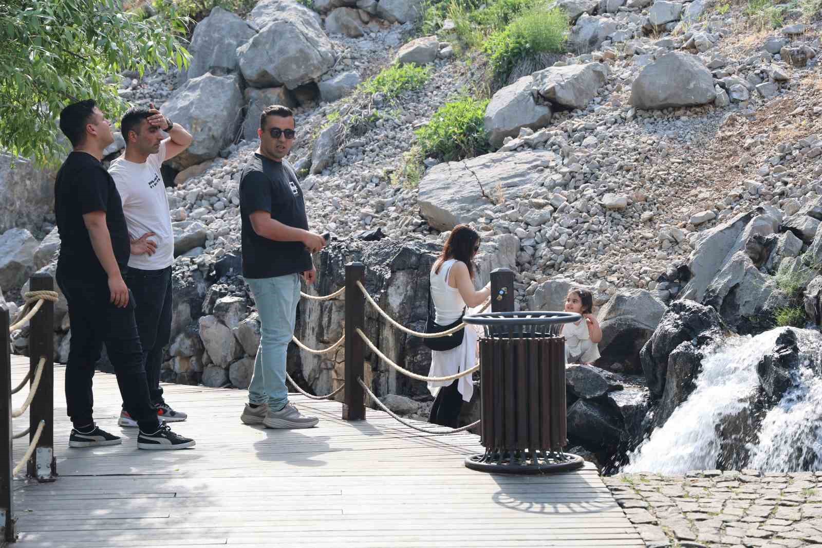 Munzur Gözeleri’nde yaz yoğunluğu başladı