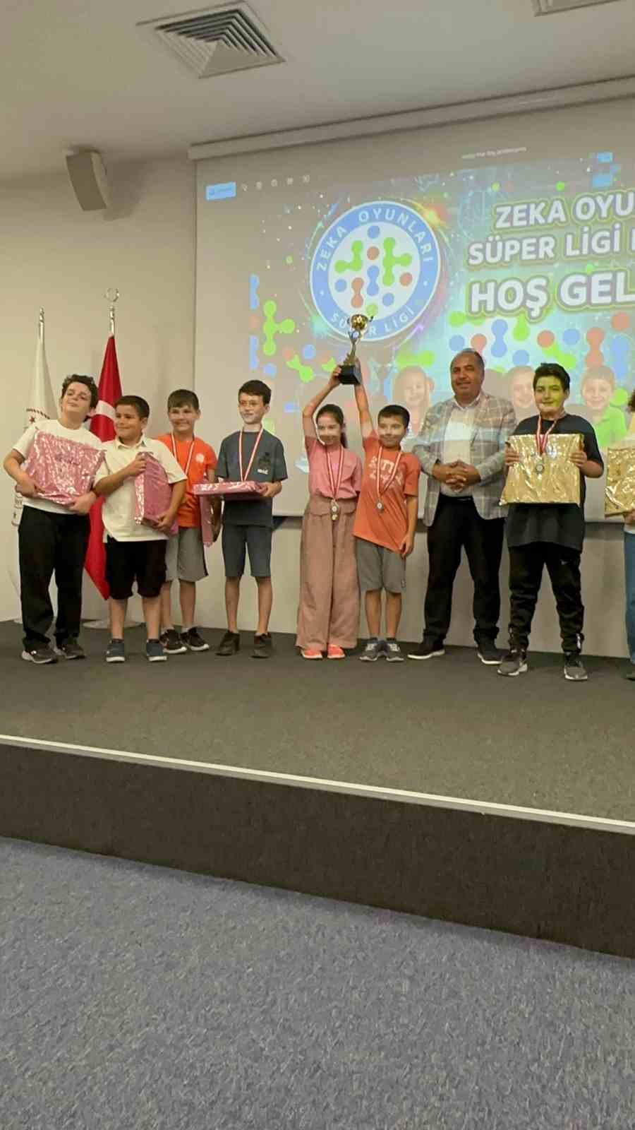 Zeka Oyunları şampiyonu Mümin Gençoğlu 1 İlkokulu oldu