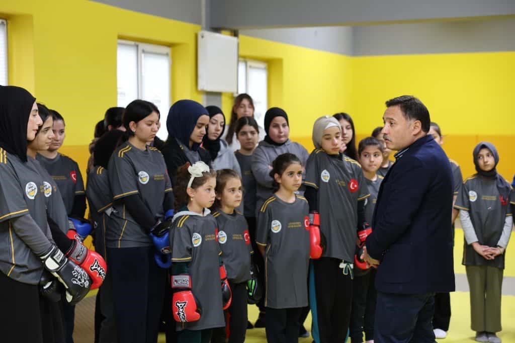 Vali Çiçek: "ERVA Spor Okulları’na kayıtlar artık bir tık ötede"