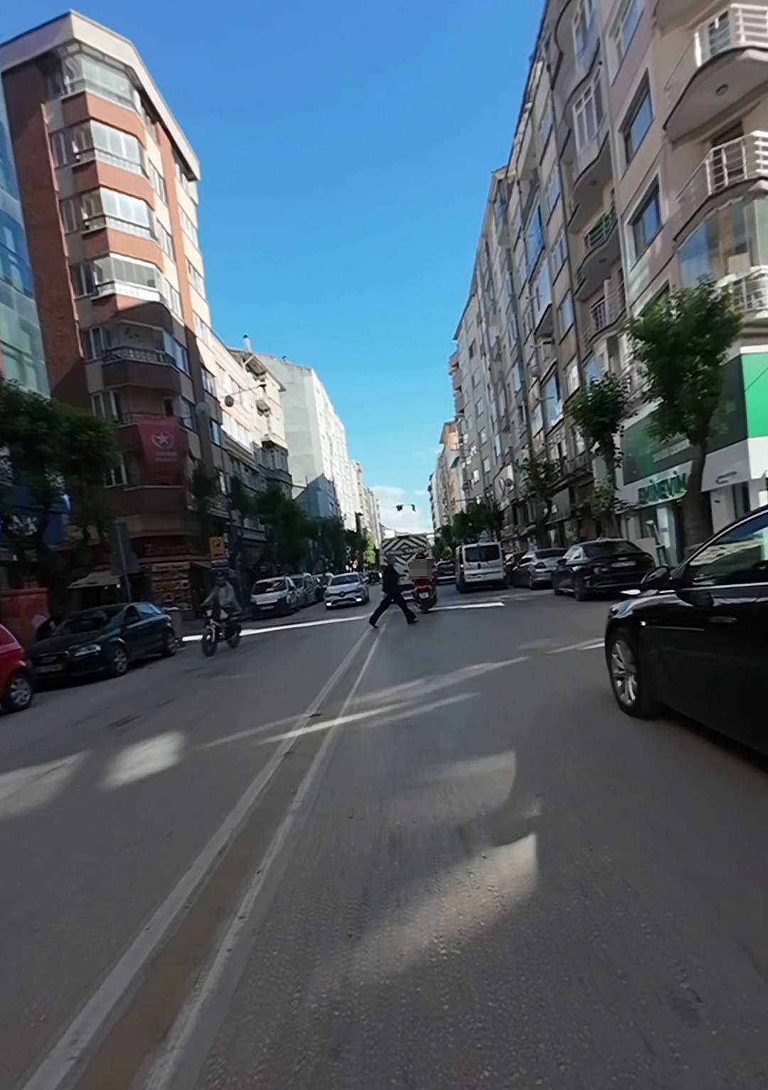 Eskişehir’de çift sıra park problemi devam ediyor