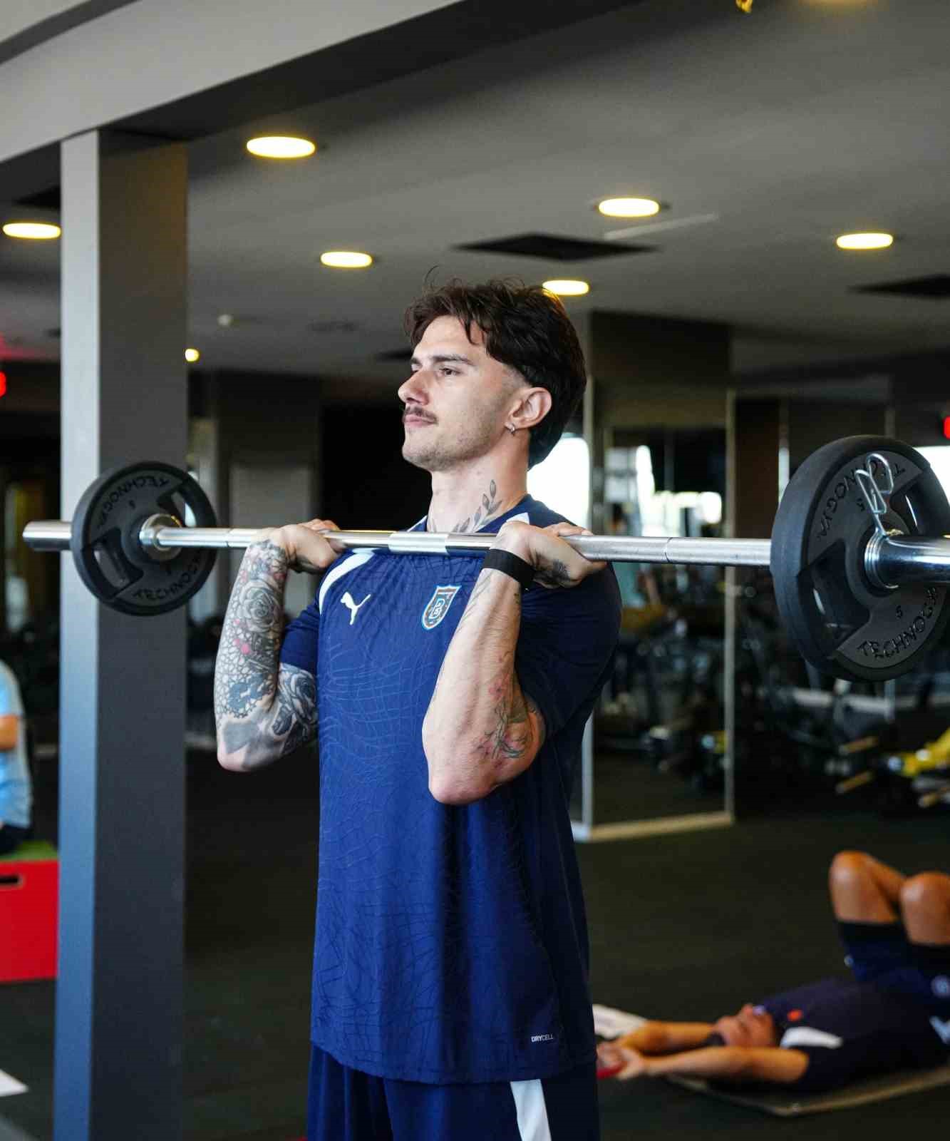 RAMS Başakşehir, sezonu açtı